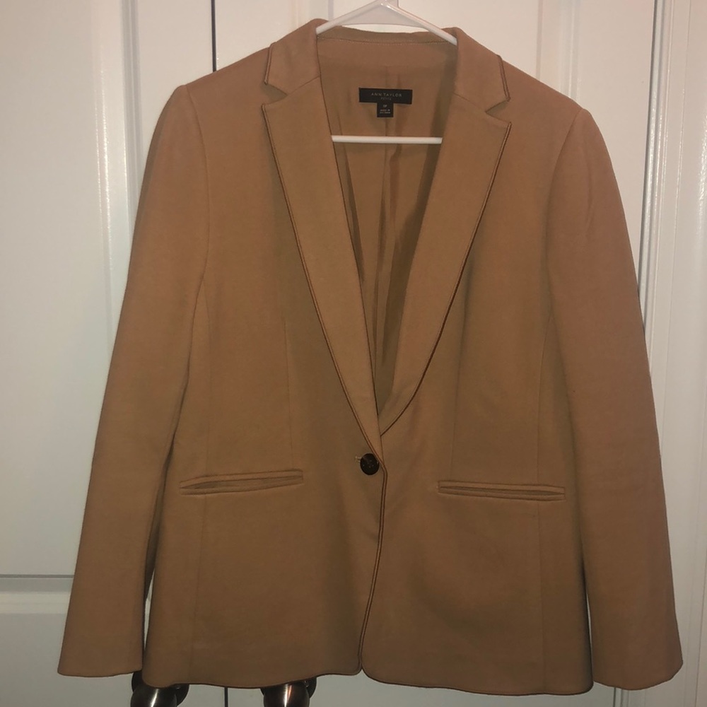 NWOT Petite Hutton Blazer In Twill